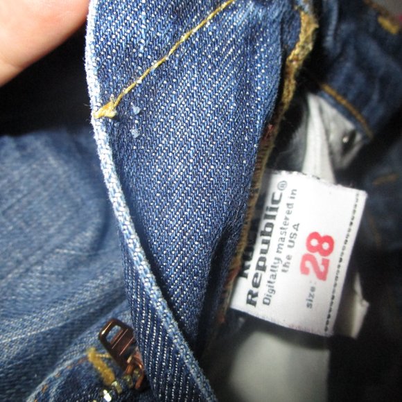 Rock & Republic  Costello Jeans - Picture 2 of 3